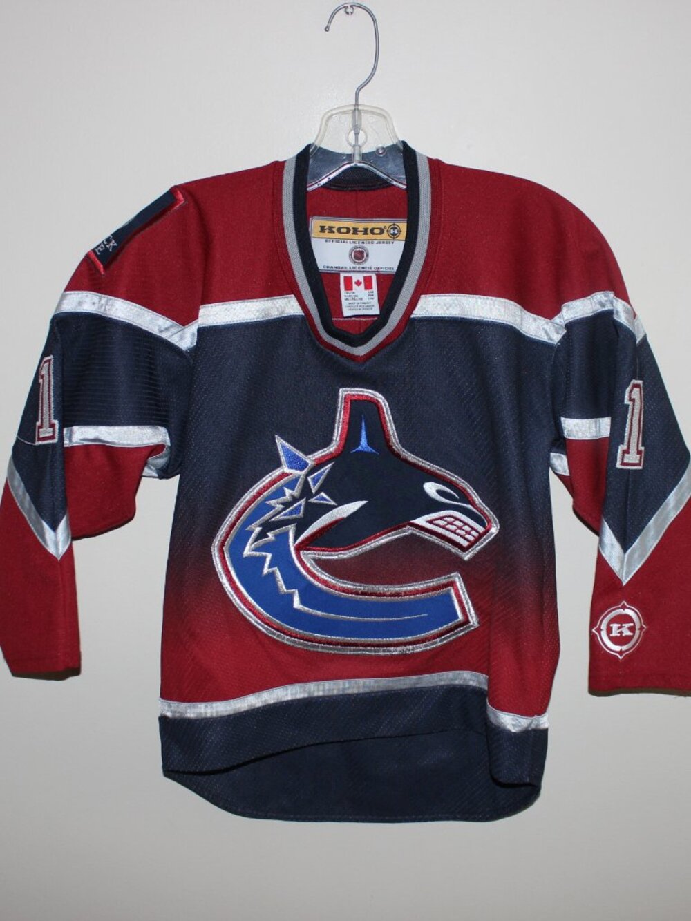 3/$188❤️Roberto Luongo #1 Vancouver Canucks KOHO Gradient Alternative Jersey